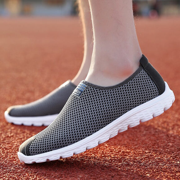 2020 Unisex Mesh Breathable Slip-on Breathable Shoes