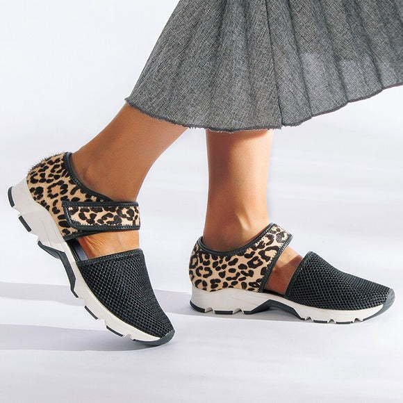 Kaaum Mesh Breathable Summer Fashion Beach Sandals