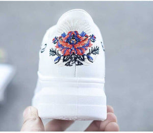 Kaaum Embroidered Breathable Hollow Lace-Up Sneakers